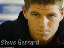 www.yeniresim.com_-_Spor_Resimleri_-_Steven_Gerrard2